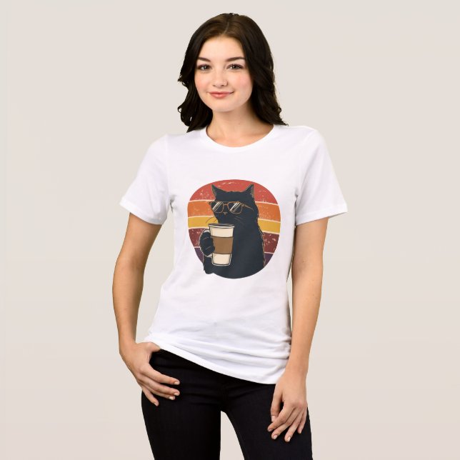 Camiseta Gato Preto Usando Óculos de Sol (Frente Completa)