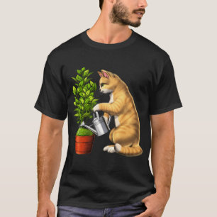 Camiseta Gato Regando Plantas