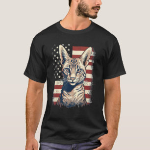 Camiseta Gato Savannah com Bandeira dos EUA no 4 de Julho