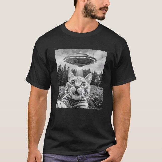 Camiseta Gato Selfie Com Gato De OVNI Alienígena Engraçado  (Frente)
