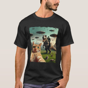Camiseta Gato Selfie com Terex Dinossaur UFO de Pé Grande