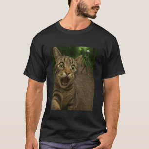 Camiseta Gato Selfie Engraçado Alienígena Marciano ao Fundo