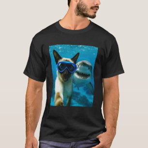 Camiseta Gato Siames Fofa Selfie com Amantes de Tubarão Oce