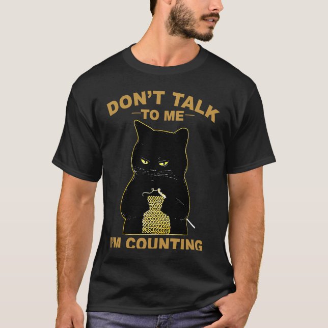 Camiseta Gato Tecendo Não Fale Comigo Estou Contando Crochê (Frente)
