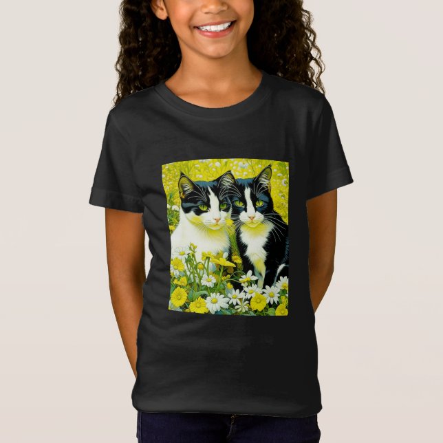 Camiseta Gatos Adoráveis sentados em um campo de Daisies (Frente)