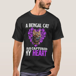 Camiseta Gatos Bengalas UM GATO BENGALA CAPTUROU MEU CORAÇÃ