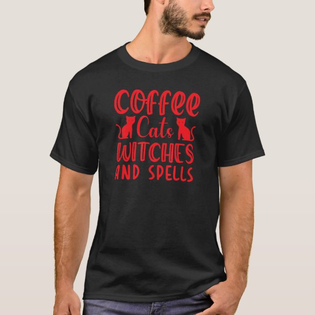 Camiseta Gatos de Café Bruxas e Feitiços (Frente)