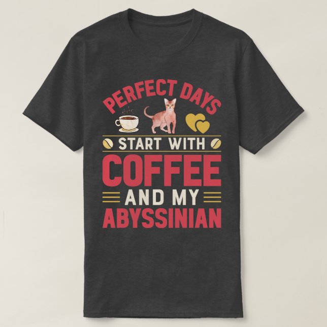 Camiseta Gatos Engraçados E Café Mais De 1 (Frente do Design)