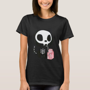 Camiseta Gatos esqueleto de halloween bebendo leite de mora