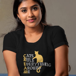 Camiseta Gatos governam tudo à minha volta mulheres