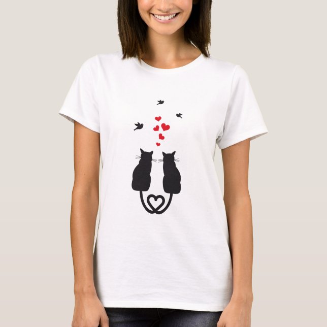 Camiseta gatos no amor com corações e pássaros (Frente)