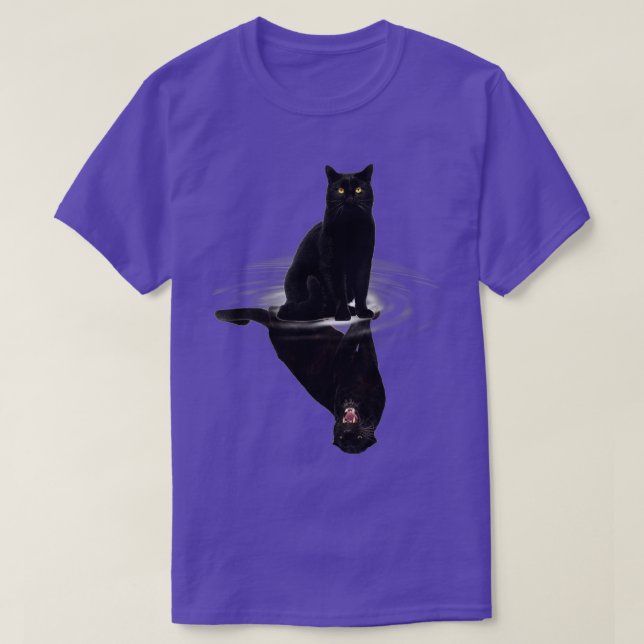 Camiseta Gatos Pretos Refletem Presente Gato Amantes de Gat (Frente do Design)