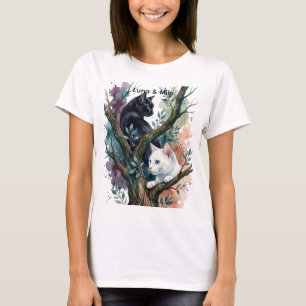 Camiseta Gatos Yin Yang Adoráveis em Aquarela Com Flores Pe