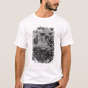 Camiseta Gavroche que recolhe cartuchos
