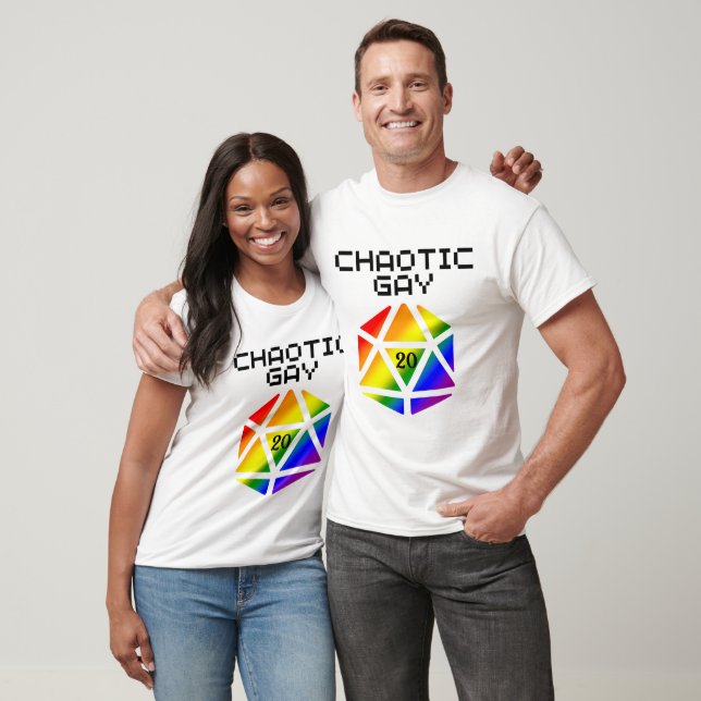 Camiseta Gay caótico D20 - DND do Orgulho LGBTQ+ (Unissex)