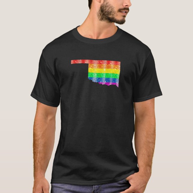 Camiseta Gay de Oklahoma Orgulho de Estado Rainbow Flag Map (Frente)