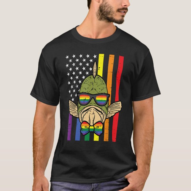 Camiseta Gay Pride Fish US Rainbow Flag Lgbt Patriotic Men  (Frente)