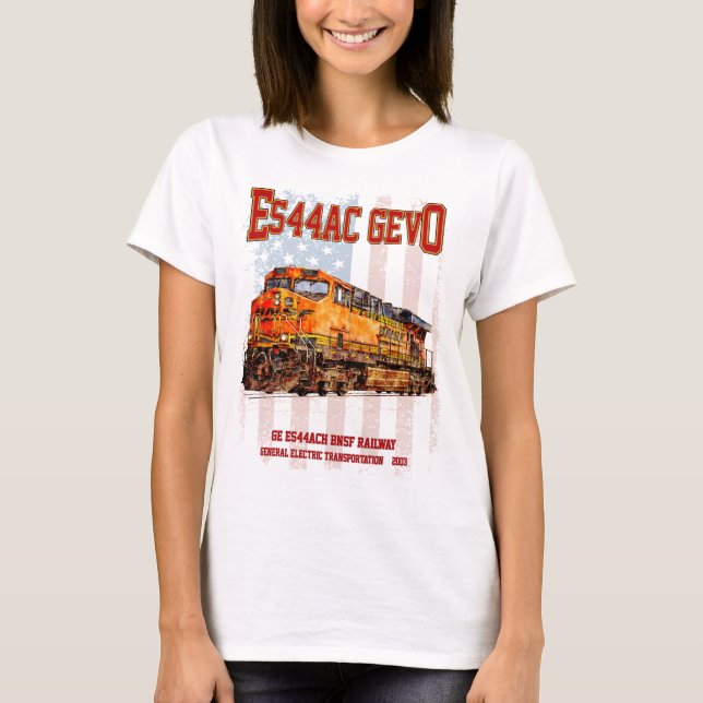 Camiseta GE ES44AC GEVO Locomotive e bandeira americana (Frente)