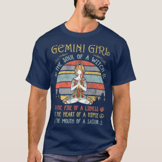Camiseta Gemini Garota A Alma De Uma Bruxa Vintage Aniversá
