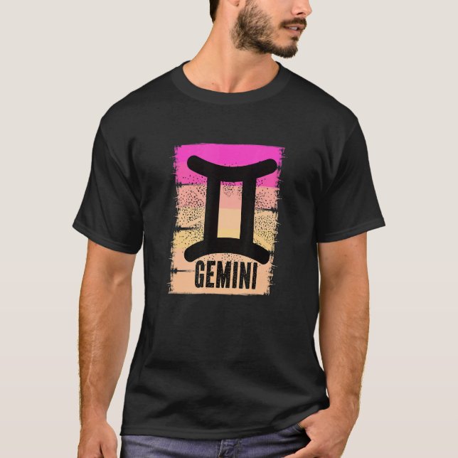Camiseta Gemini Rosa Símbolo June Birday Nascer Em Maio Zod (Frente)