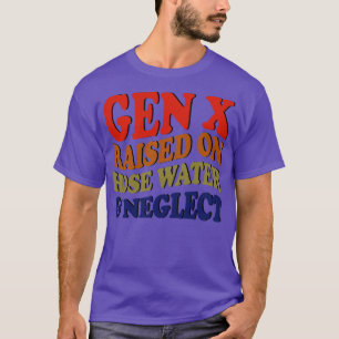 Camiseta GEN X levantada sobre a mangueira e negligenciada