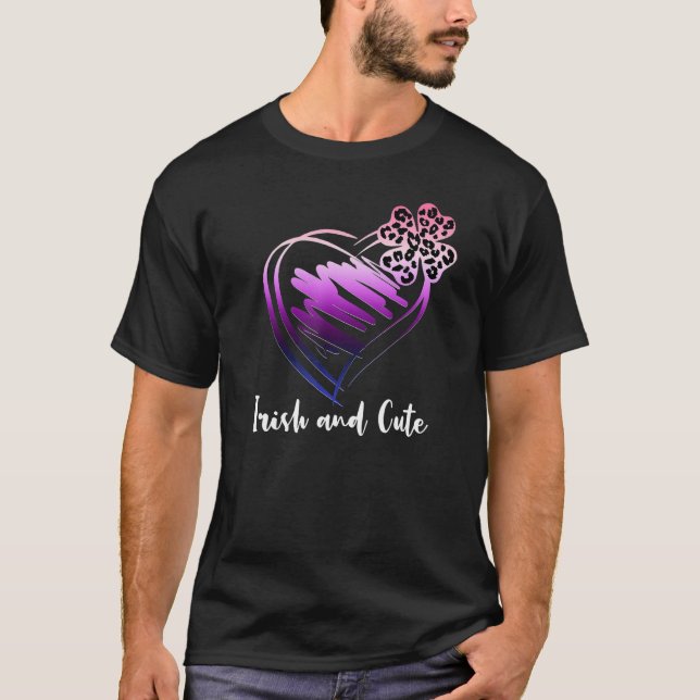 Camiseta Genderfluid Irish And Cute Leopard Shamrock Heart  (Frente)