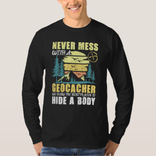 Camiseta Geocache De Arranjo De Tesouros Nunca Menos Com Um