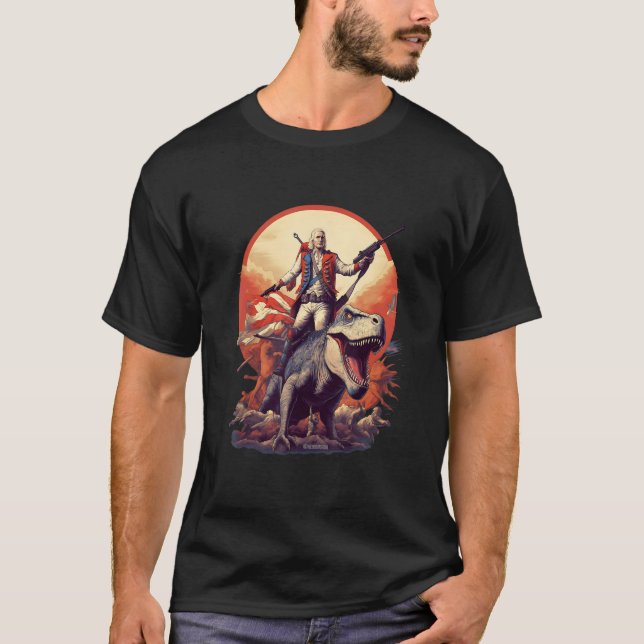 Camiseta George Washington on a Dinosaur on July 4th Indepe (Frente)