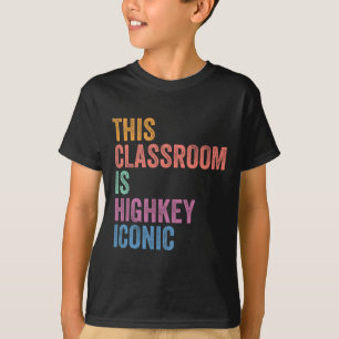 Camiseta Geração Z Alpha de Volta às Aulas Esta Sala de Aul