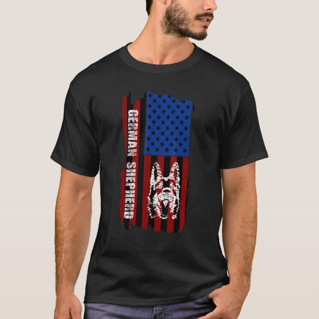 Camiseta German Shepherd American Flag Protective Dog (Frente)