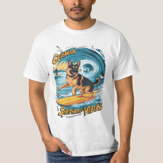 Camiseta German shepherd de surfe (Frente)
