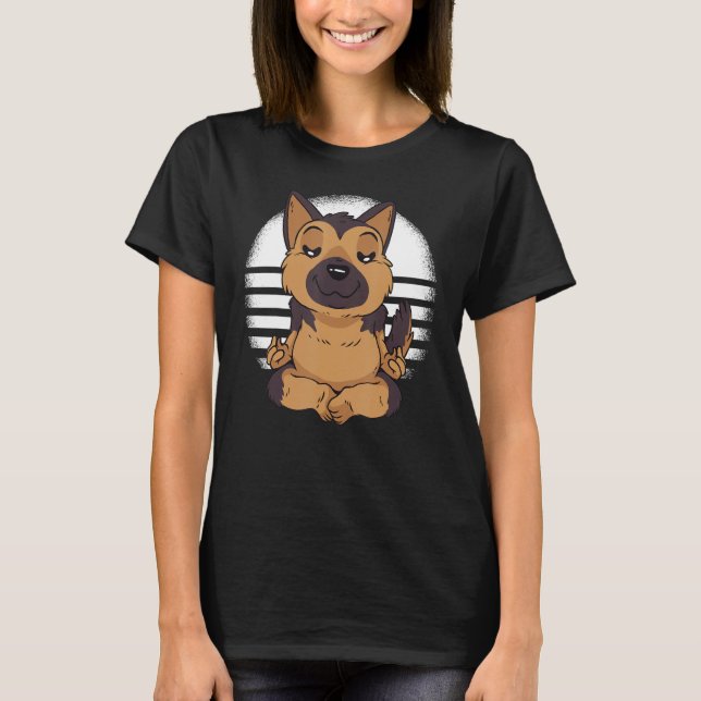 Camiseta German Shepherd yoga meditation meditate Funny dog (Frente)