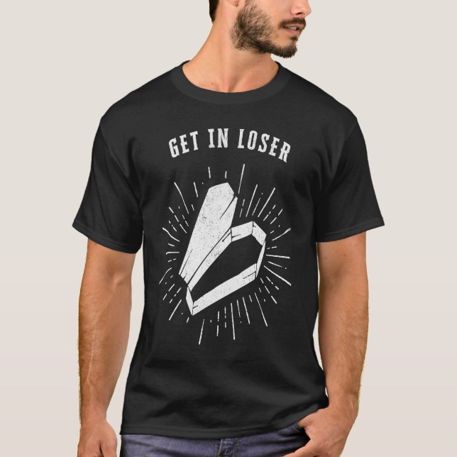 Camiseta Get In Loser Halloween Coffin (Frente)