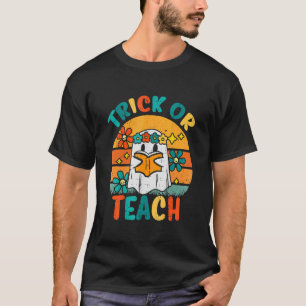 Camiseta Ghost Books Trick Ou Ensina O Feiticeiro De Capuz 