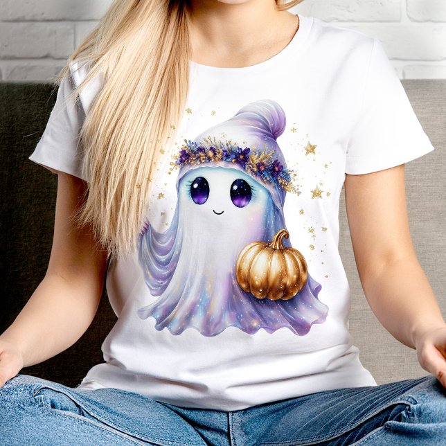 Camiseta Ghost Halloween Cute Lavendar Purple Bougie (neon pink lavender fuchsia purple bougie electric bright Light Violet ghost in a wreath golden pump)