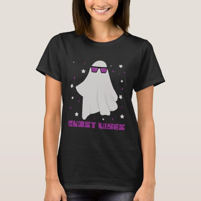 Camiseta Ghost Vibes Halloween Design - Fantasma Legal (Frente)
