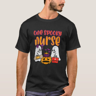 Camiseta Ghosts Uma Enfermeira Spooky Enfermeira Halloween 