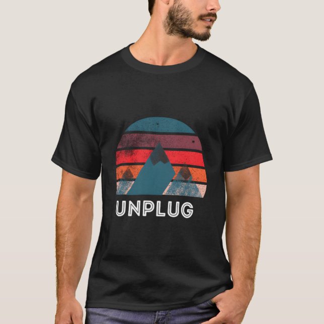 Camiseta Gift da Floresta Junkie ao Longo da Montanha (Frente)