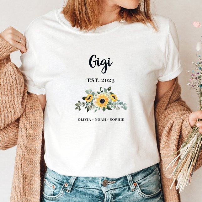 Camiseta Gigi | Girassol e Nomes Russos Bonito (A pretty, stylish t-shirt for Gigi that she'll love to show off)