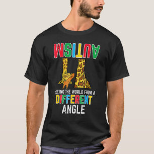 Camiseta Girafa Autismo Vendo o Mundo de um Ângulo Diferent