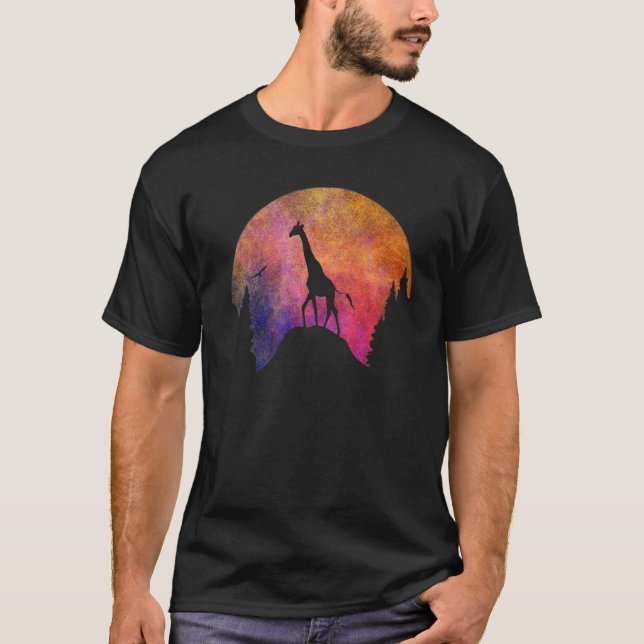 Camiseta Girafa Com Céu Colorido Para Girafa Cuta Animal (Frente)