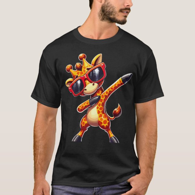 Camiseta Girafa Dançando Com (Frente)