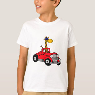 Camiseta Girafa Funky que conduz o Convertible vermelho