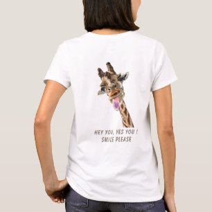 Camiseta Giraffe Tongue Out and PlayPiscar os olhos - Diver
