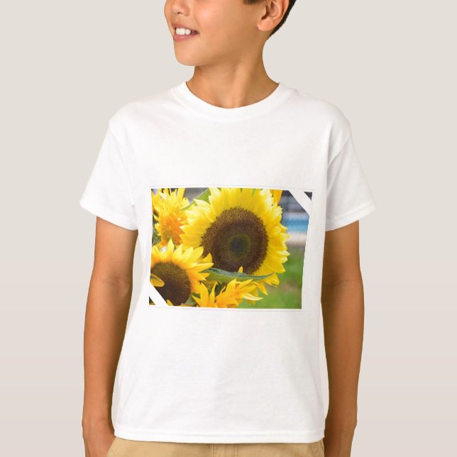 Camiseta Girassóis na flor (Frente)