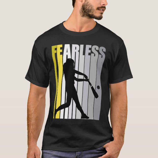 Camiseta Girls Baseball Fierce Courage Strong Fierce Graphi (Frente)