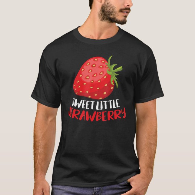 Camiseta Girls Strawberry Sweet Little Strawberry Fruit (Frente)