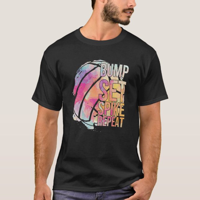 Camiseta Girls Volleyball Bump Set Spike Repeat Volleyball  (Frente)