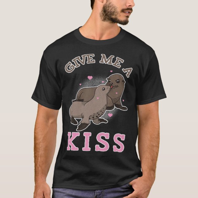 Camiseta Give Me A Kiss Sealion Couple Ocean Animal (Frente)