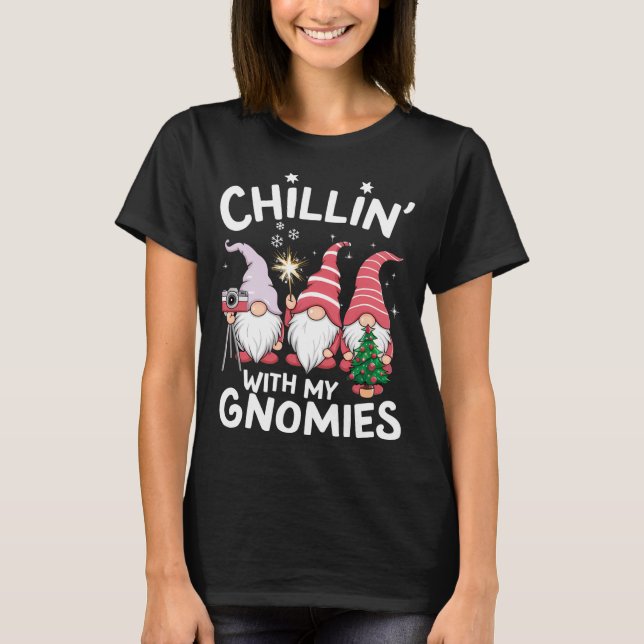 Camiseta Gnome Family Christmas Chillin With My Gnomies  (Frente)
